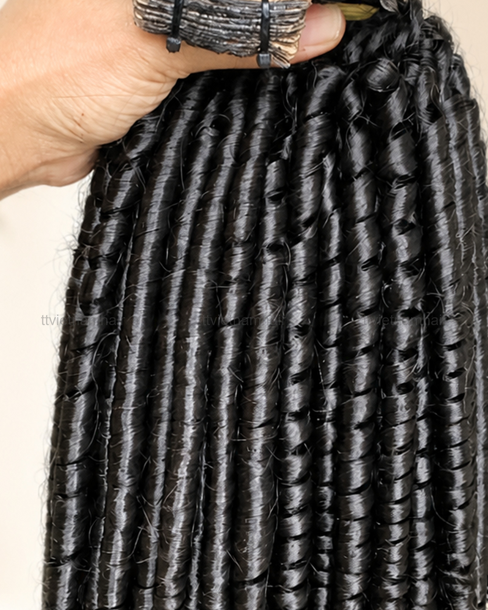 Pixie Curly Tape-In Hair Extensions – Black