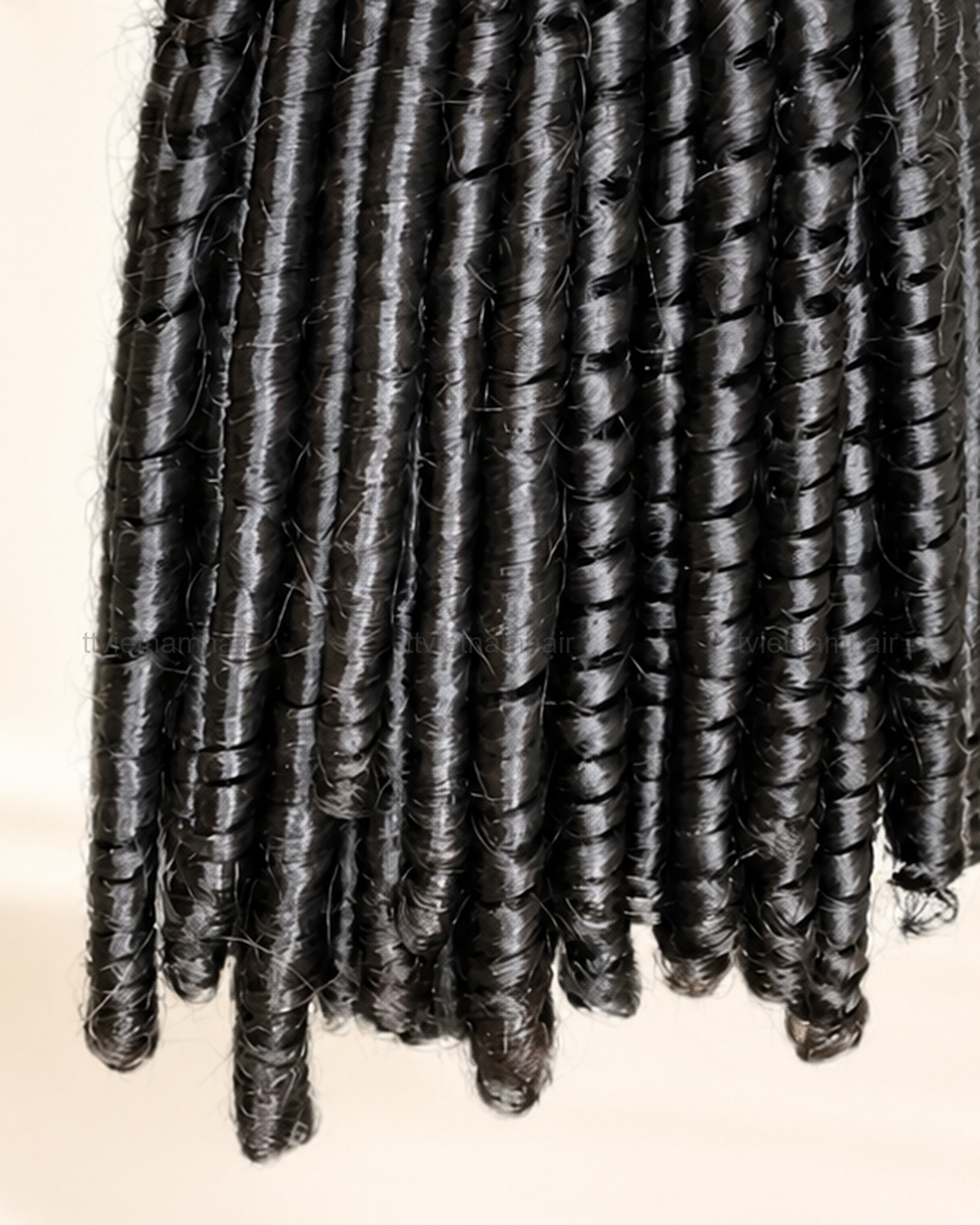 Pixie Curly Tape-In Hair Extensions – Black